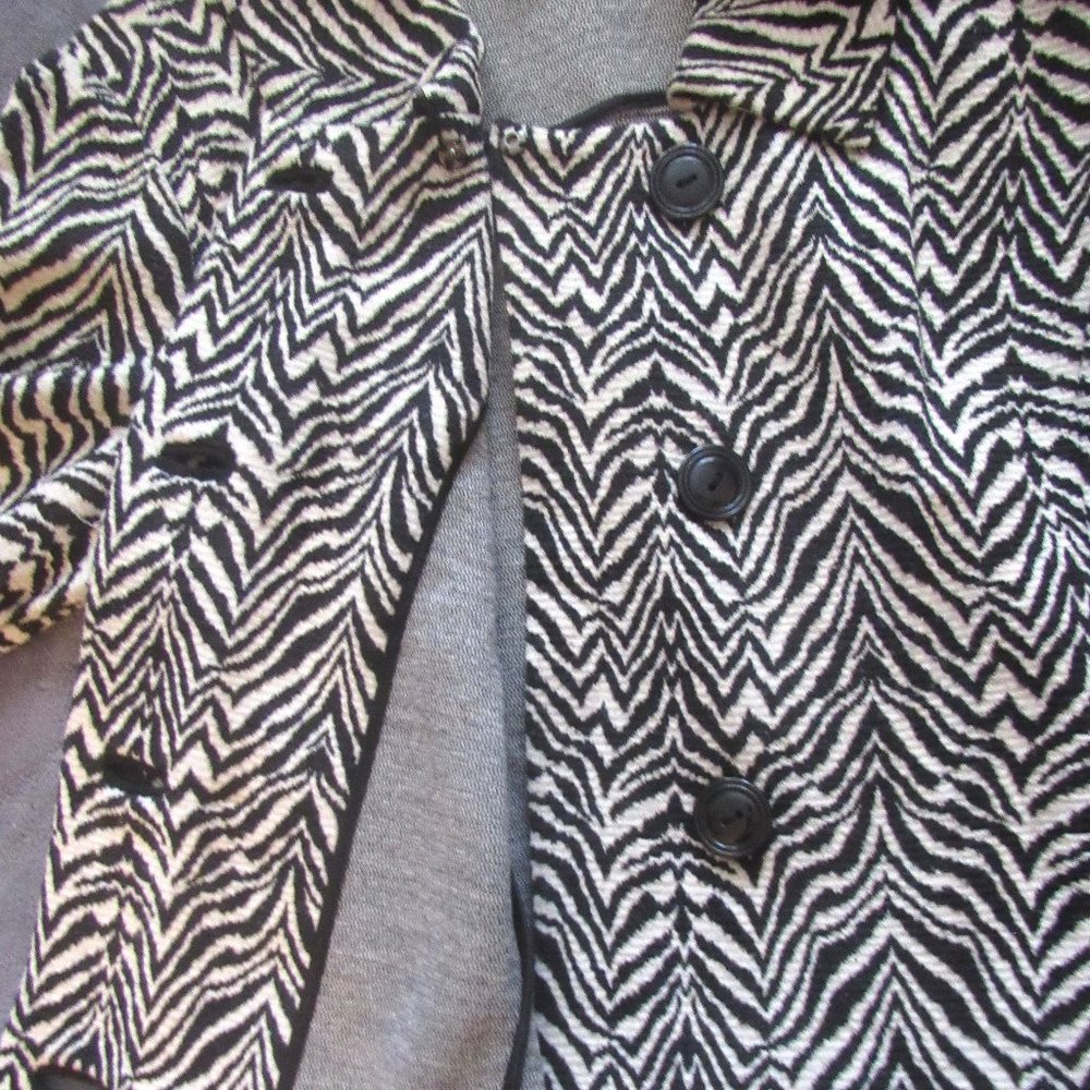 Tesori- Zebra Print, Button-Down Flounce Jacket/C… - image 8